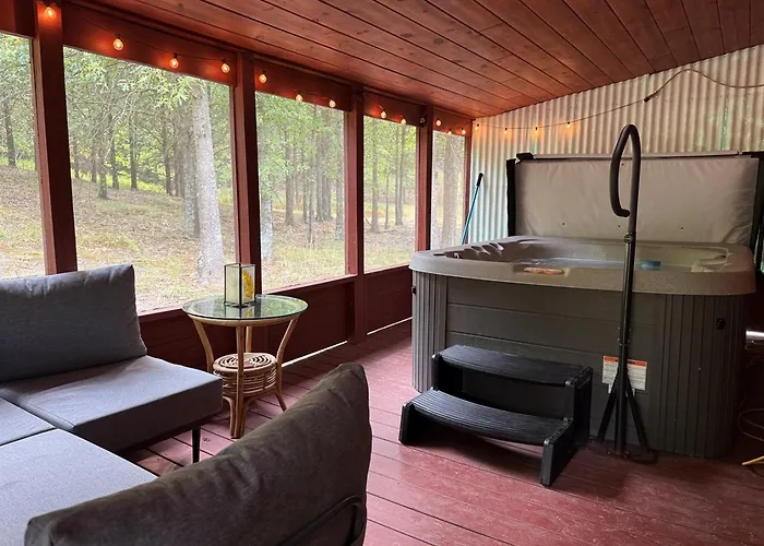 Romantic W Hot Tub Near Ferienhaus